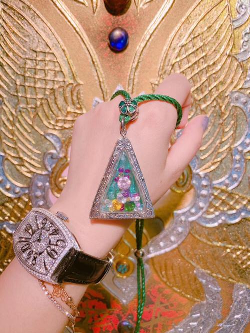 泰国佛牌女王牌功效/泰国女士佛牌