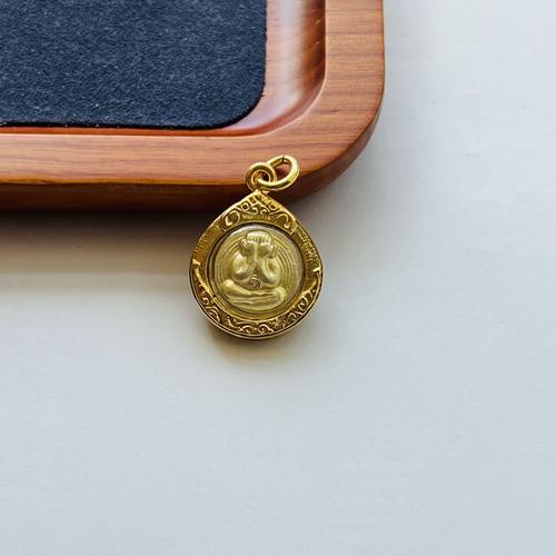 泰国佛牌怎么算年份/泰国佛牌怎么算年份和价格